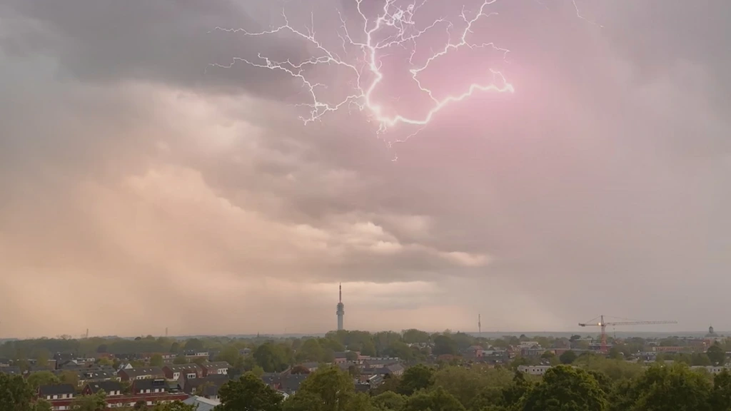 Code geel: Onweersbuien en hagel na maand droogte