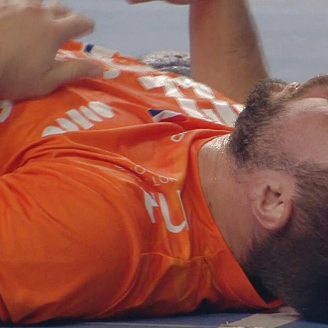 Handballers starten WK-play-offs met nederlaag in Griekenland