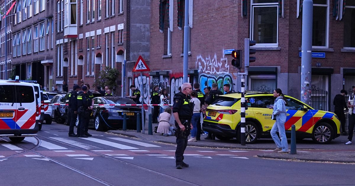 Jongen (17) gewond na steekpartij en schoten in Rotterdam