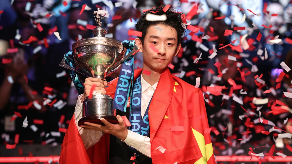 Wu Yize kroont zich tot één-na-jongste wereldkampioen snooker ooit