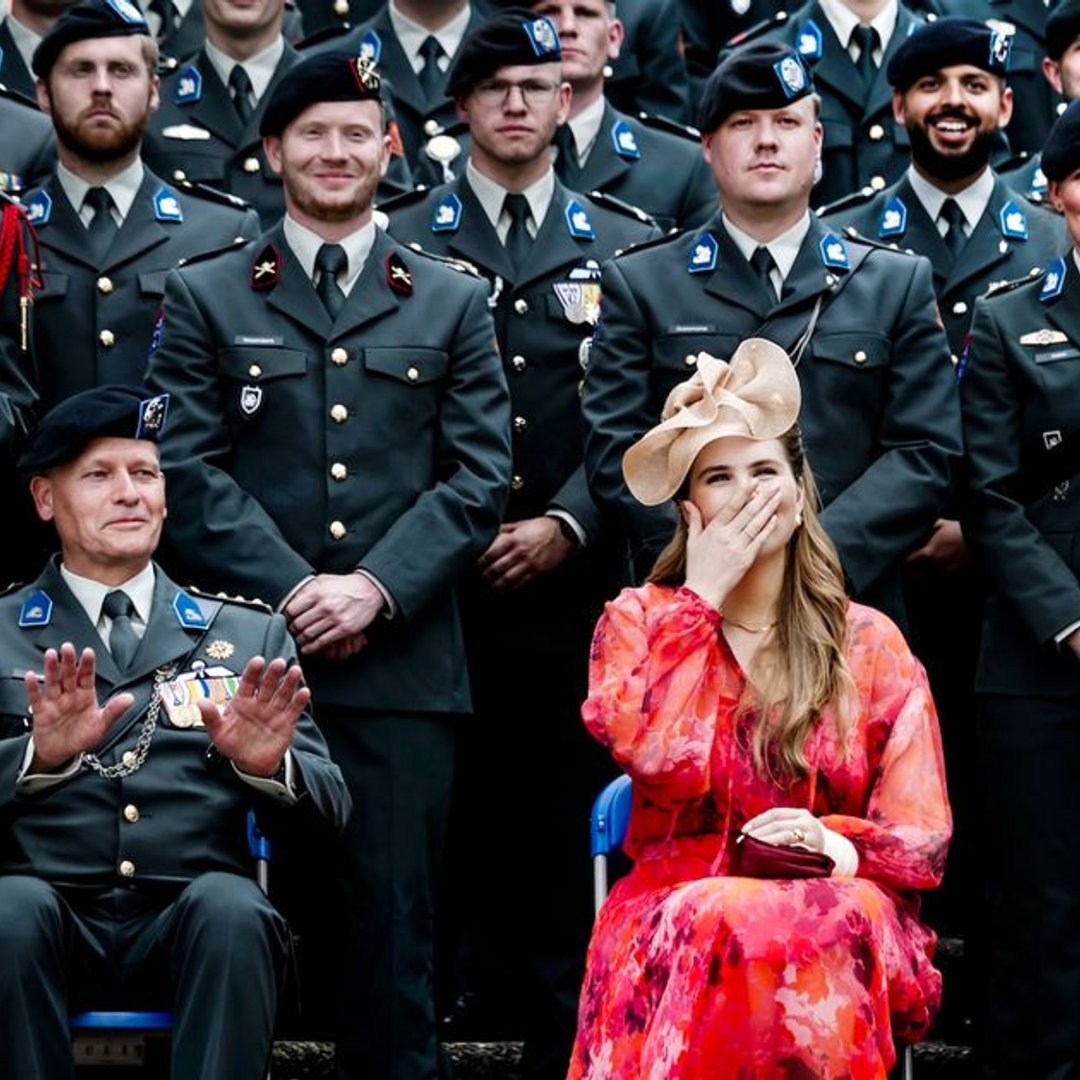 Zilveren Camera voor foto van prinses Amalia